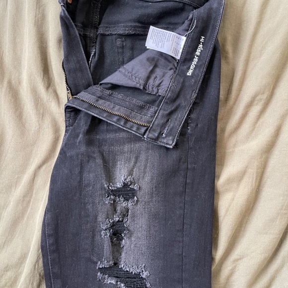 American Eagle Outfitters Ripped Black Jeggings Jeans - Picture 3 of 4